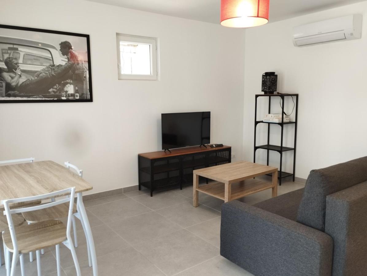 Appartement Meuble Et Tout Confort, Au Milieu De La Campagne 圣保罗三堡 外观 照片
